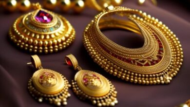 New Delhi- Bullion market declined, gold and silver became cheaper.