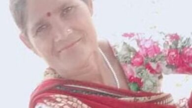 Mainpuri- Saree got stuck in the belt of flour mill, woman died--